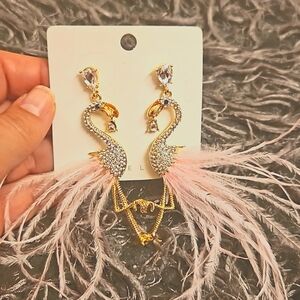 Flamingos! Fun! Sparkly, feathery earrings, Nwt